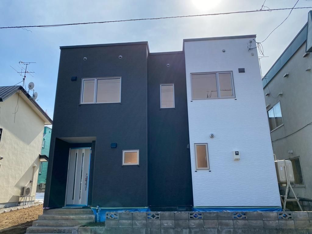 Renovated 4LDK House in Sapporo's Kitano, Kiyota Ward - Thumbnail 2