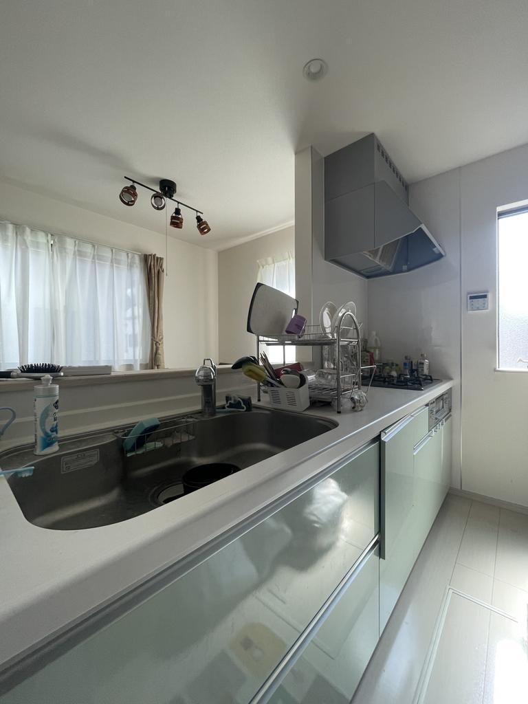 4-Year-Old 4LDK House in Kawaguchi's Ayase District - Image 1
