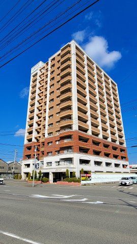 Arist Tower Wakayama City 12F 2LDK Apartment for Sale - Thumbnail 2