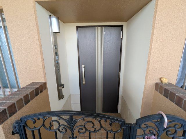 Arist Tower Wakayama City 12F 2LDK Apartment for Sale - Thumbnail 3