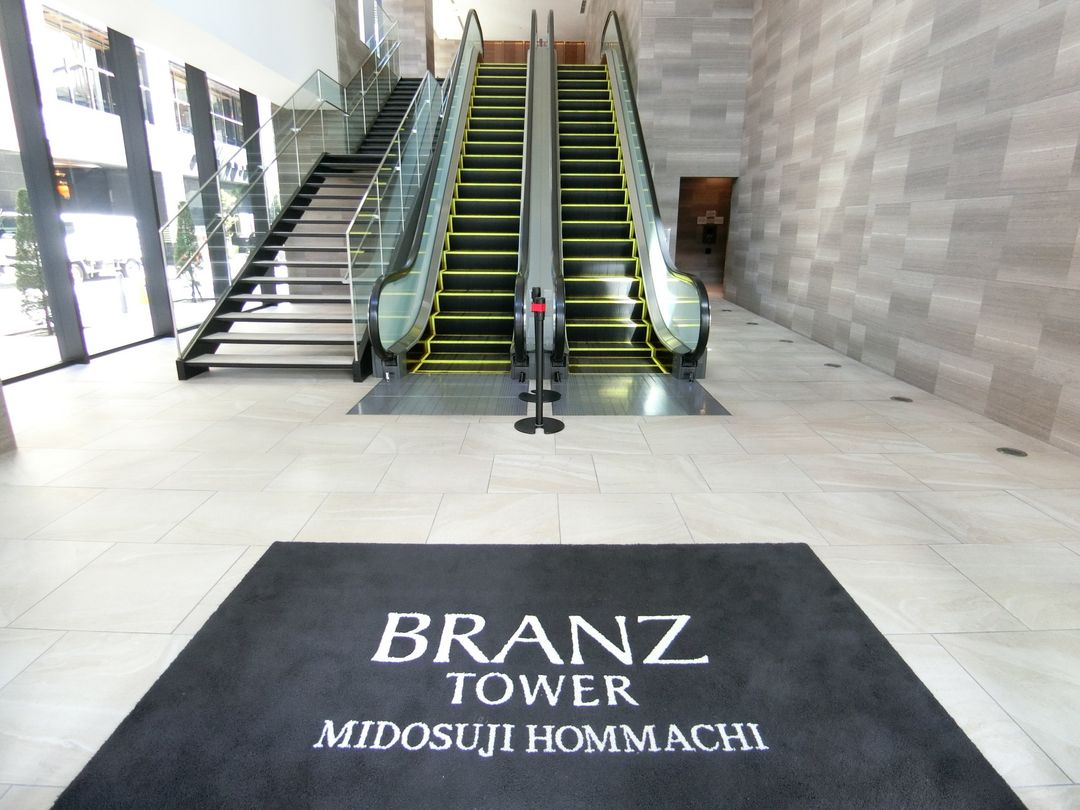 1LDK Apartment in Brandz Tower Midosuji Hommachi, Osaka - Thumbnail 3