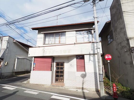 Renovation Shop & 5LDK House for Sale in Hanamaki, Iwate - Thumbnail 2