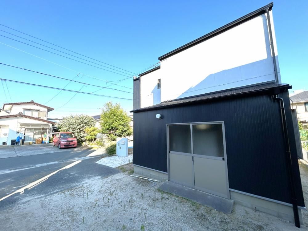 Renovated 4SLDK House in Hofu City, Yamaguchi - Thumbnail 2