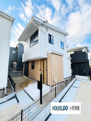 Modern 2LDK House for Sale in Komaki City, Aichi - Thumbnail 2