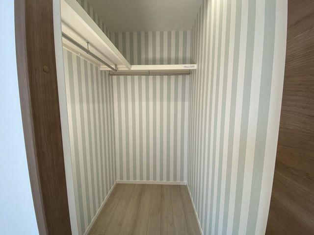 Modern 3LDK House in Miyazaki with Projector Room - Thumbnail 3