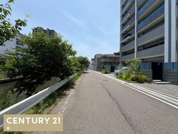 4LDK Apartment for Sale Near Wakayamashi Station, Wakayama - Thumbnail 4