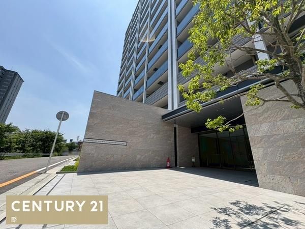 4LDK Apartment for Sale Near Wakayamashi Station, Wakayama - Thumbnail 2