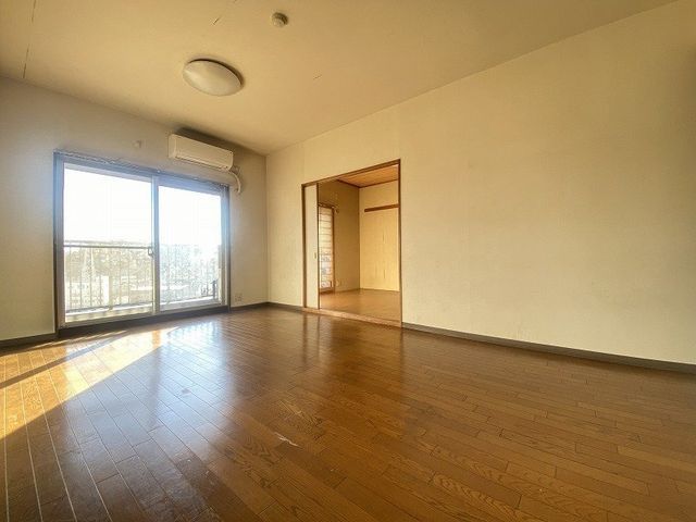 3LDK Apartment in Kani City with South-Facing Balcony - Thumbnail 4