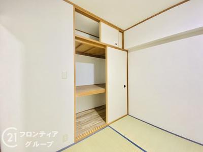 Renovated 2LDK Apartment in Joto-ku Osaka Near Gamo Station — Image 4, Joto, Osaka
