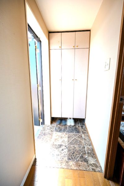 North Urawa Sunny Court 2DK Apartment for Sale - Thumbnail 3