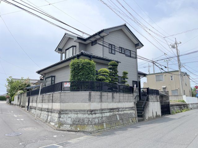 3SLDK Corner House in Honjo City with Carport - Thumbnail 2