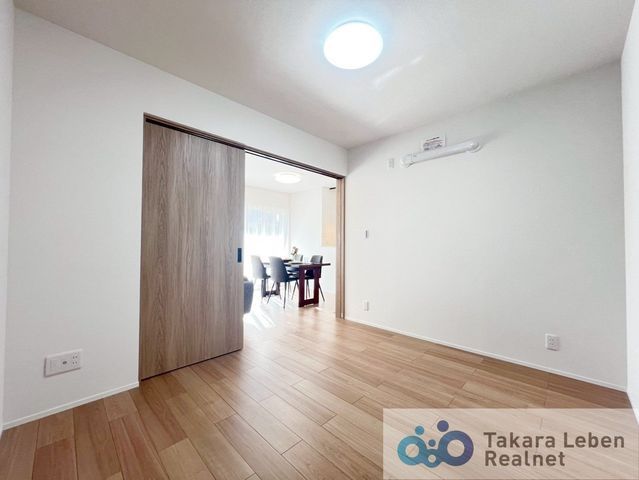 Sun-Cradle Koriyama Park Side 204: Renovated 2SLDK Condo for Sale - Thumbnail 4