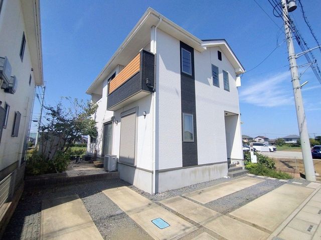 2018 Built 4LDK House in Kawagoe with 2 Parking Spaces - Thumbnail 3
