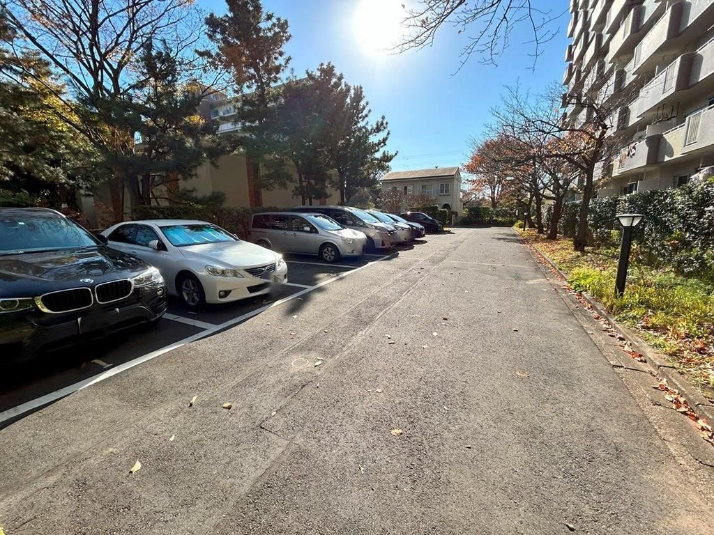 Hightown Shiohama II 2LDK Apartment in Ichikawa, Chiba - Thumbnail 3