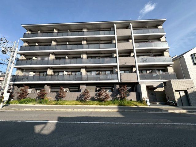 First Fiore Kyoto Enmachi 1K Apartment for Sale in Nakagyo Ward - Thumbnail 4