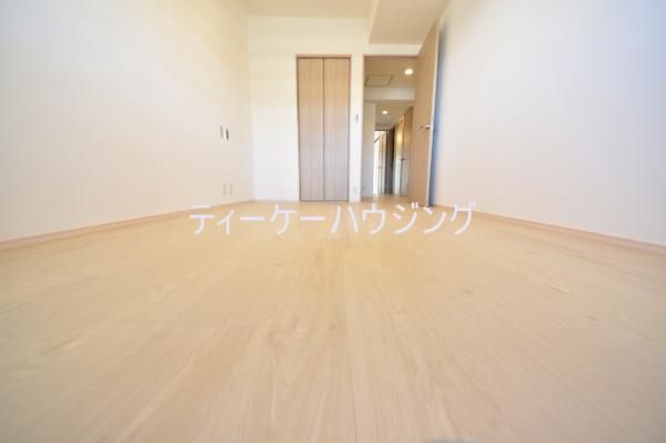 3LDK Apartment in Koshigaya with Balcony Near Kamo Station - Thumbnail 4