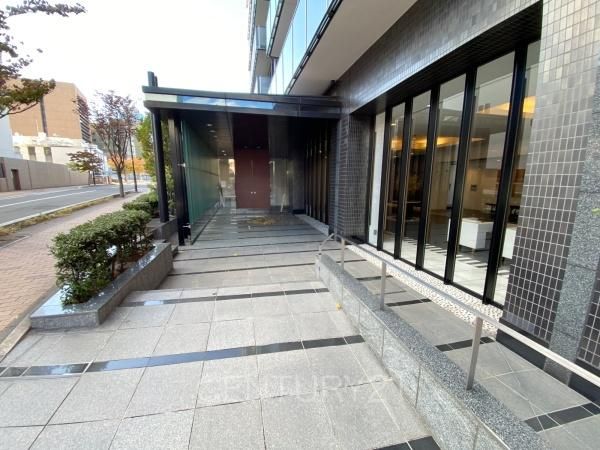 Renovated 3LDK Apartment in City Tower Maebashi Chiyodamachi - Thumbnail 2