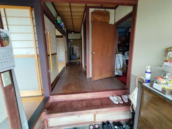 9DK Wooden House with Farmland for Sale in Mihara, Hiroshima - Thumbnail 3