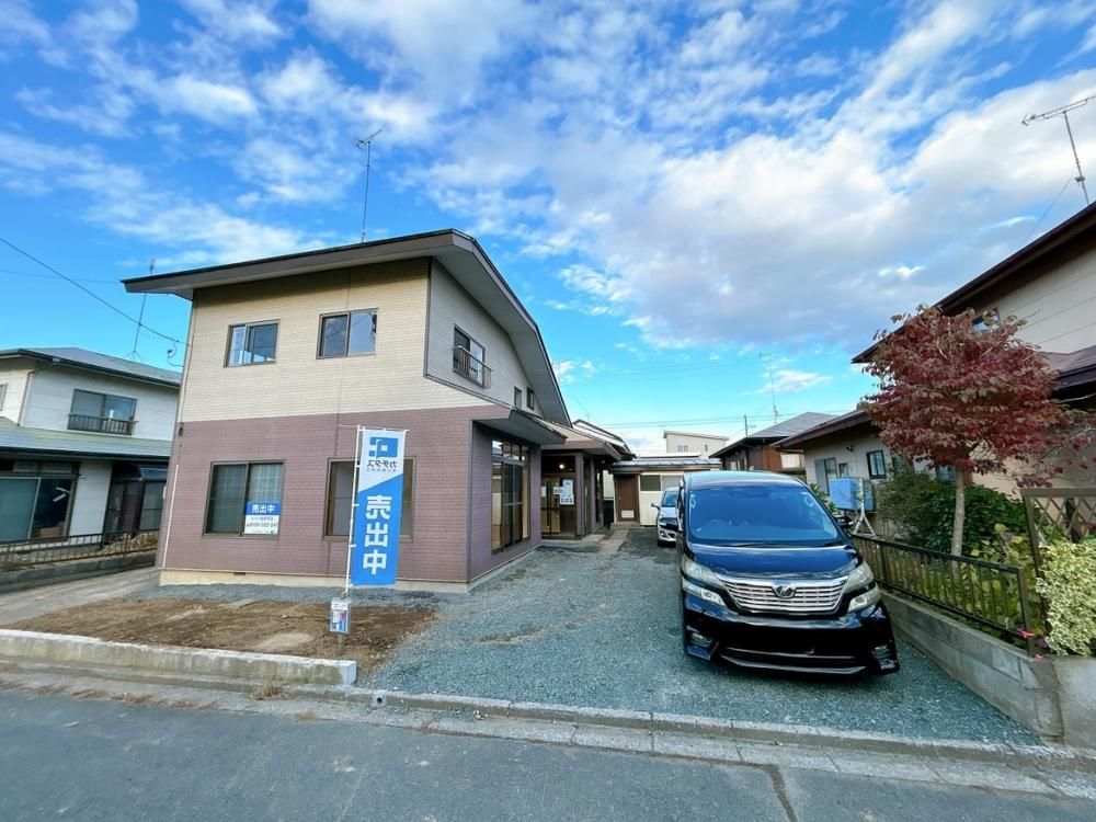 Renovated 4-Bedroom House with Parking for 4 Cars in Rokkunohe - Thumbnail 2