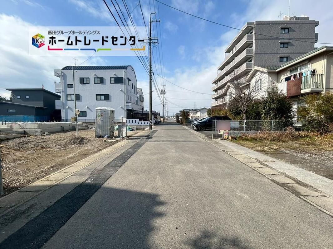 New 4LDK House in Gifu City with Seismic Control & EV Charging - Thumbnail 2