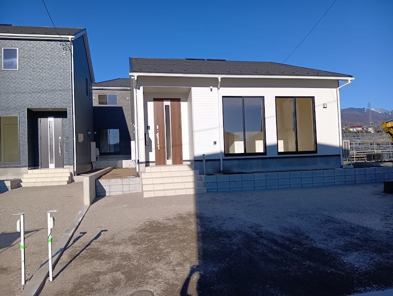 New 3LDK Single-Story House for Sale in Tōmi, Nagano - Thumbnail 2