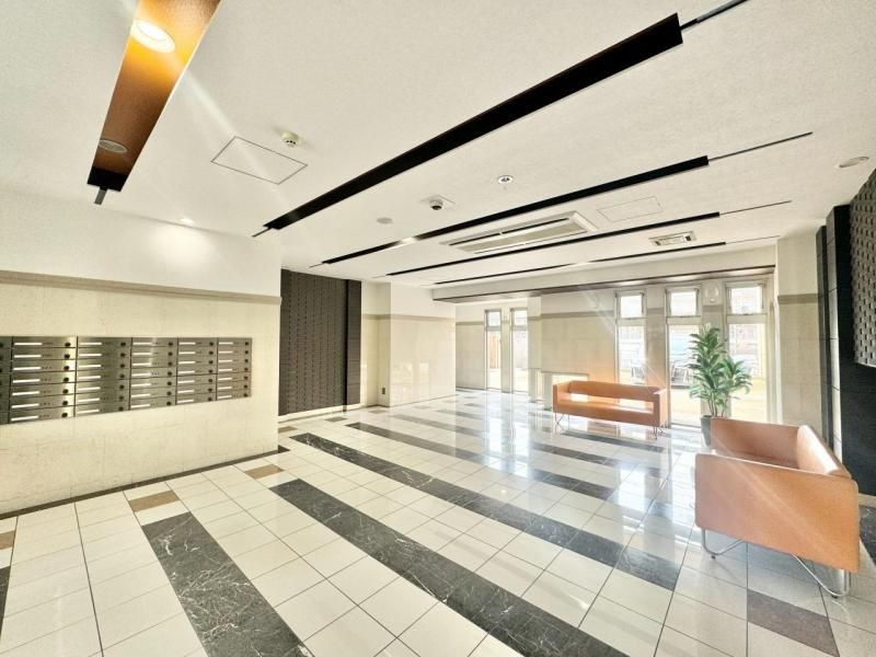 Premier Higashi-Kanazawa Station Front 3LDK Apartment for Sale - Thumbnail 3