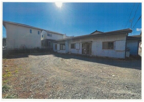 Spacious 1965 Single-Story House on 330sqm Land in Fuji City - Thumbnail 2