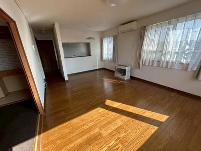7LDK Spacious Family House for Sale in Eniwa, Hokkaido — Image 2, Eniwa, Hokkaido