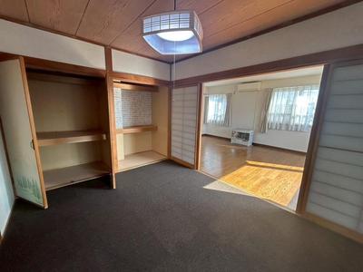 7LDK Spacious Family House for Sale in Eniwa, Hokkaido — Image 4, Eniwa, Hokkaido