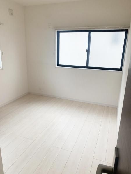 4LDK House for Sale in Yokkaichi, Mie - 105.98 sqm - Thumbnail 4