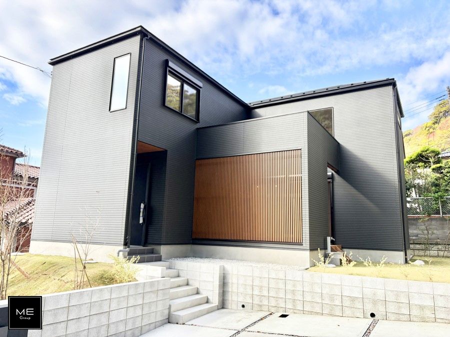 New 3LDK House with Wood Deck in Kamakura, Kanagawa - Thumbnail 2