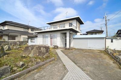 [Homes] Detached house at Hinode 4-chome, Sanyo Onoda City | — Image 1, Sanyo Onoda, Yamaguchi