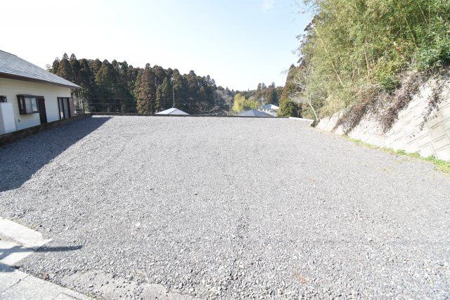 Land for Sale in Kanoya City, Kagoshima - 407.9 sqm Plot - Thumbnail 4