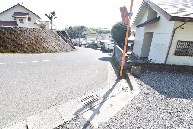 Land for Sale in Kanoya City, Kagoshima - 407.9 sqm Plot - Thumbnail 3