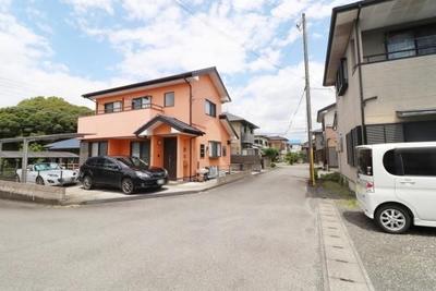 4SLDK House for Sale in Fujinomiya with Parking for 4 Cars — Image 1, Fujinomiya, Shizuoka