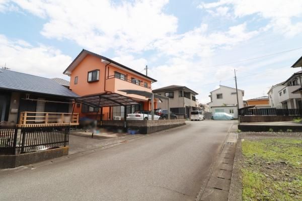 4SLDK House for Sale in Fujinomiya with Parking for 4 Cars - Thumbnail 3