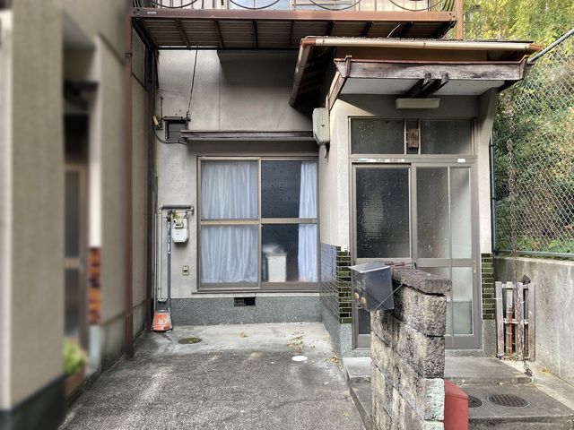 Land for Sale in Fushimi Ward, Kyoto - Build Your Custom Home - Thumbnail 3
