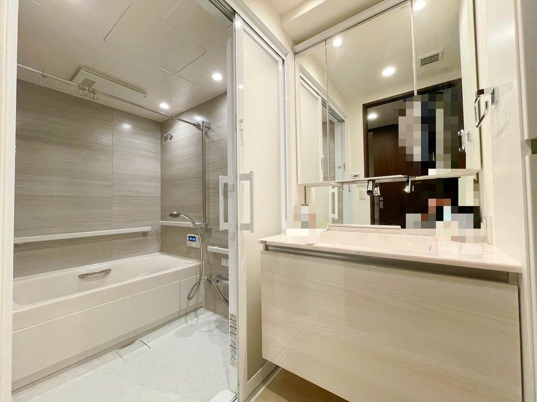 Bijuaru Biwako Keihan Hamaotsu 5F 1DK Apartment for Sale in Otsu - Thumbnail 3