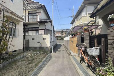 Spacious 5LDK House for Sale in Itano-cho, Itami — Image 1, Itami, Hyogo