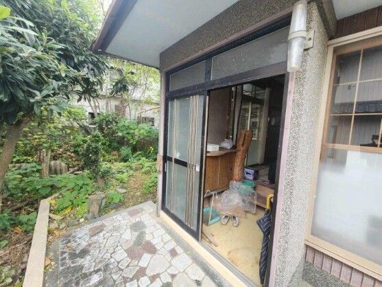Seaside 2DK House for Sale in Seiyo, Ehime - Near the Coast - Thumbnail 2
