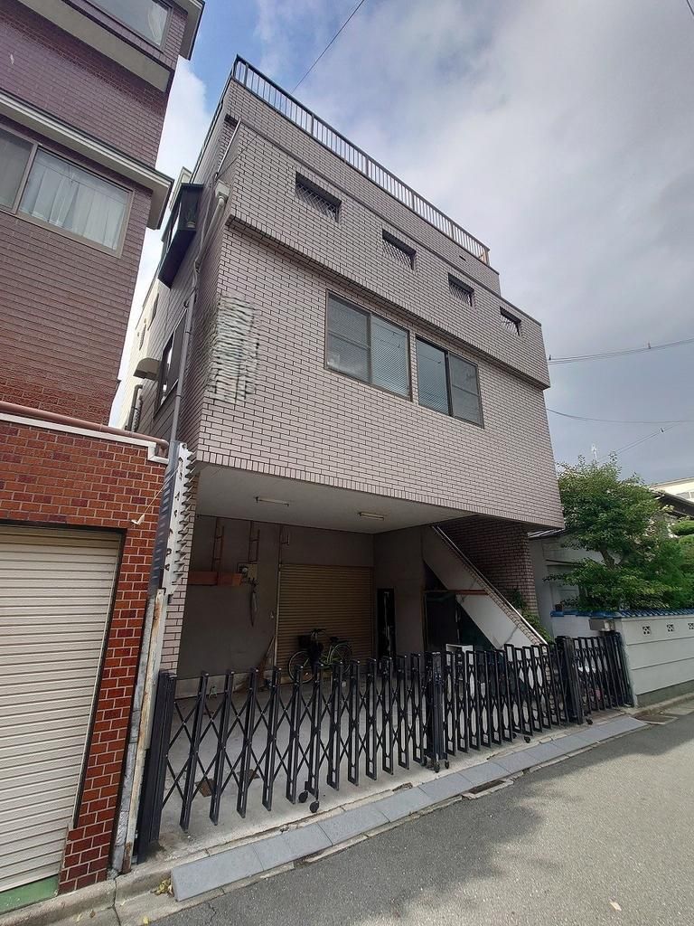 4LDK House in Higashi-Osaka with South-Facing Balcony - Thumbnail 2
