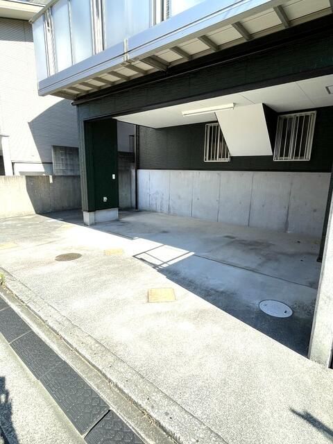 3LDK House for Sale in Niihama City, Ehime Prefecture - Thumbnail 2