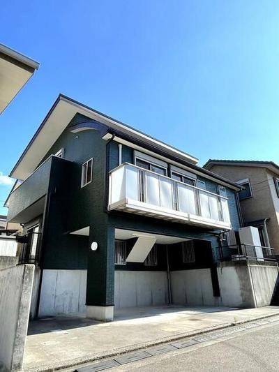3LDK House for Sale in Niihama City, Ehime Prefecture — Image 1, Niihama, Ehime