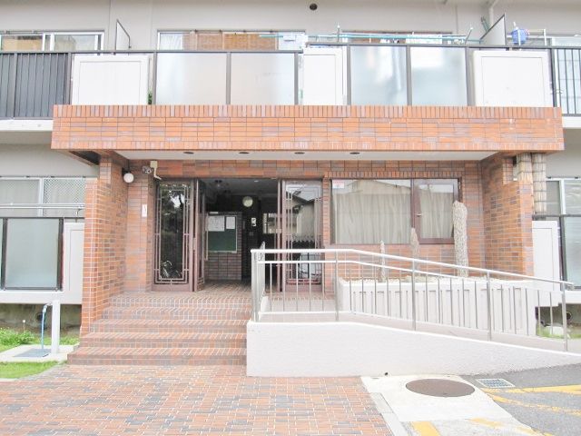 4LDK Apartment for Sale in Uzumasa, Kyoto | Renovated & Pet-Friendly - Thumbnail 2
