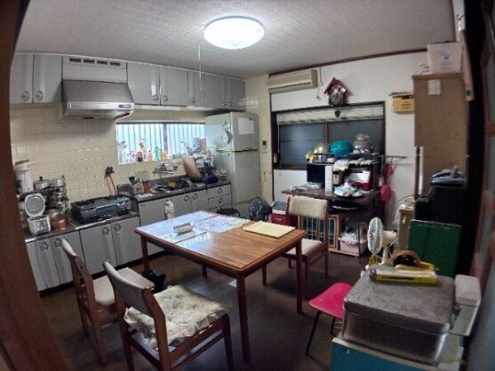 7DK House with Farmland in Kinokawa, Wakayama - Akiya Bank Listing - Thumbnail 2