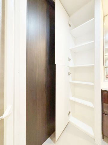 Modern 1K Apartment Near Nagoya Station - Thumbnail 2