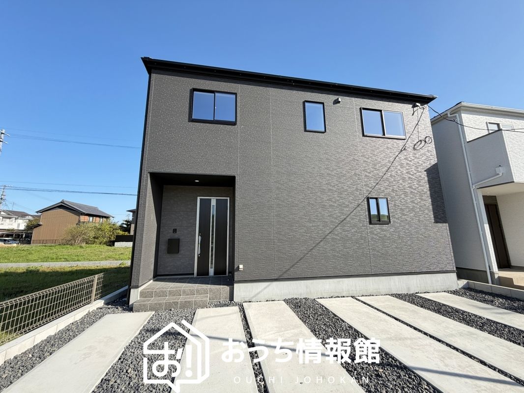 New 4LDK House for Sale in Hashima City, Gifu Prefecture - Thumbnail 2
