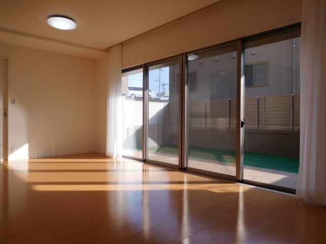 Renovated 3LDK Condo with Private Garden in Matsue, Shimane - Thumbnail 4
