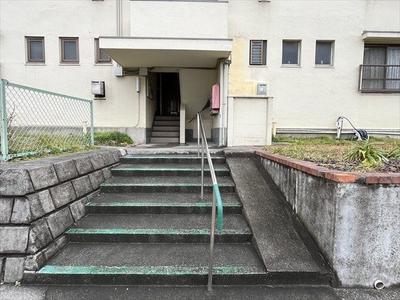 Bright 3DK Apartment Near Nawa Station - South Facing 4th Floor Unit — Image 4, Tokai, Aichi