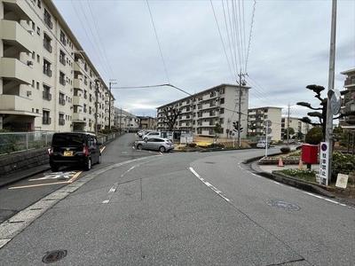 Bright 3DK Apartment Near Nawa Station - South Facing 4th Floor Unit — Image 1, Tokai, Aichi